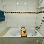 Zentrumsnahe 2-zimmer Mit Balkon, Garage, Nahe Oepnv Fuer 4 Personen Apartmán *
