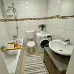 Apartmán Zentrumsnahe 2-zimmer Mit Balkon, Garage, Nahe Oepnv Fuer 4 Personen Fürth